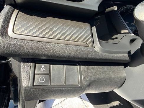 Used 2018 Honda Civic Sport image 15