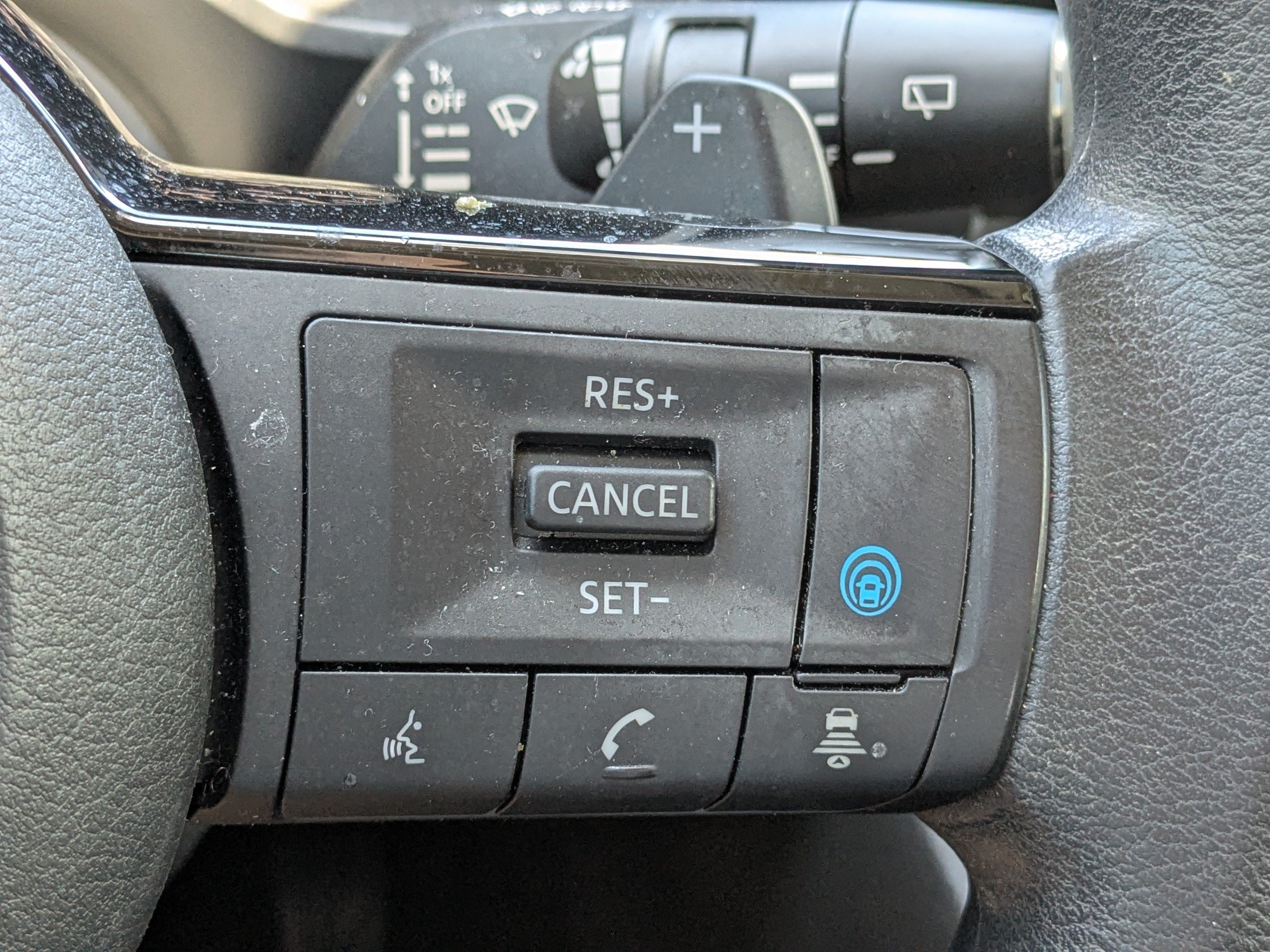 Used 2023 Nissan Rogue SV FWD image 26