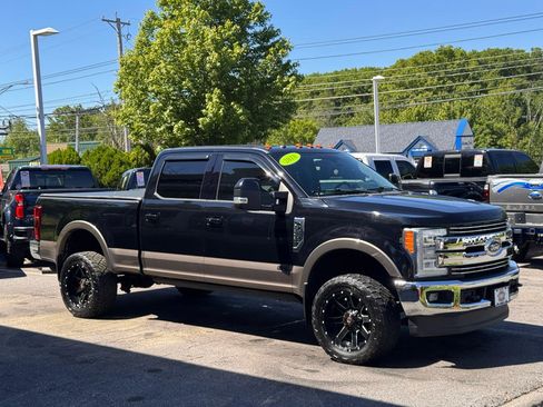 Used 2018 Ford F250 Lariat w/ Lariat Ultimate Package AWD/4WD image 4