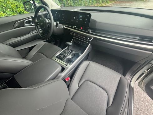 New 2026 Kia Carnival SX w/ SX Dark Edition Package image 17