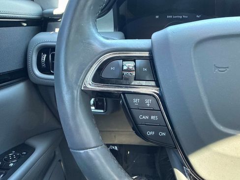 Used 2023 Lincoln Nautilus Reserve FWD image 29
