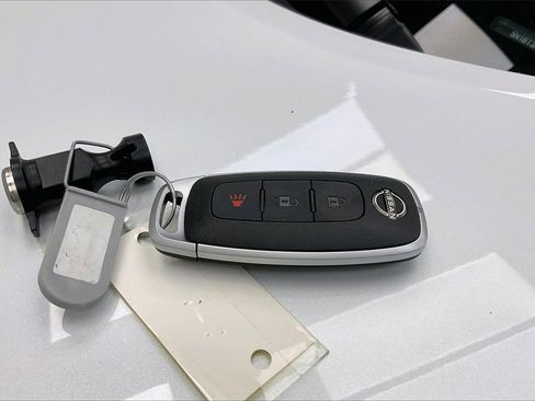 Certified 2025 Nissan Rogue S image 10