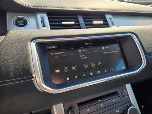 Used 2017 Land Rover Range Rover Evoque SE Premium image 17