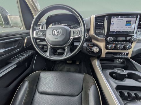 Used 2022 RAM 1500 Laramie AWD/4WD image 14
