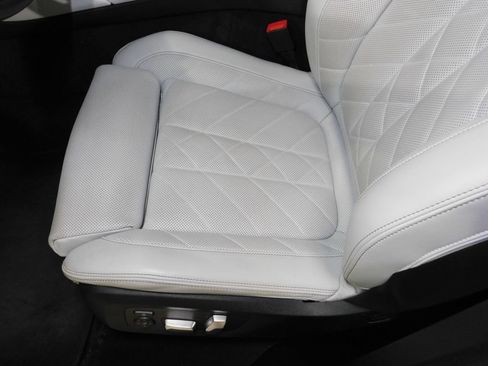 Used 2024 BMW X6 xDrive40i AWD/4WD image 31