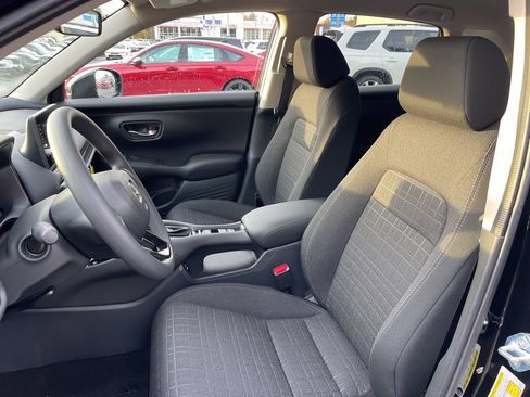 New 2026 Honda HR-V LX image 16