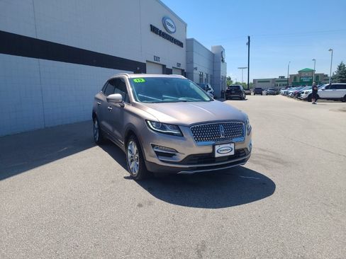 Used 2019 Lincoln MKC Select w/ Select Plus Package AWD/4WD image 8