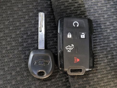 Used 2021 Chevrolet Silverado 1500 Custom image 32