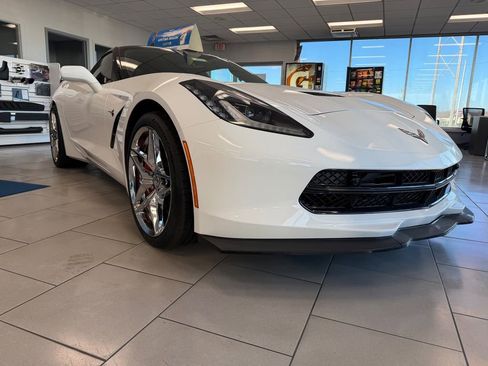 Used 2016 Chevrolet Corvette Stingray Coupe w/ 2LT Preferred Equipment Group image 13