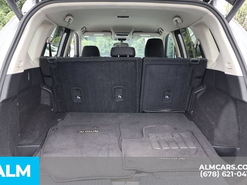 Used 2024 Nissan Rogue SV FWD image 21