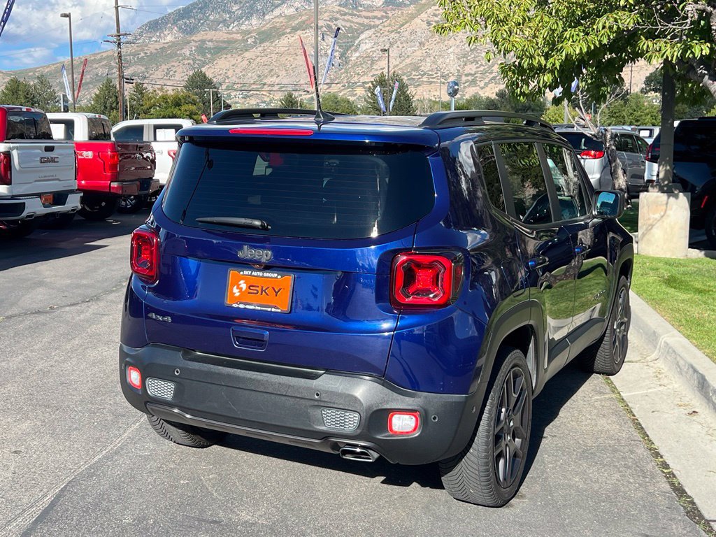 Used 2021 Jeep Renegade Latitude w/ Luxury Group II AWD/4WD image 9