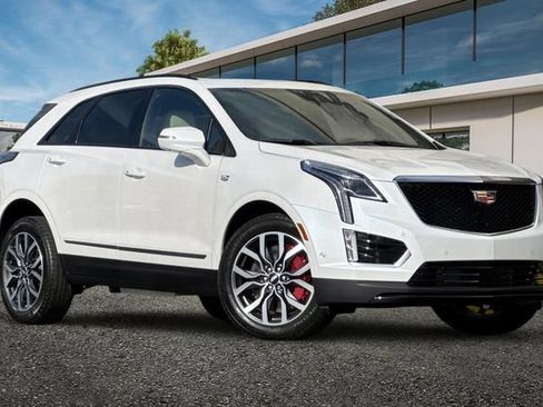 New 2026 Cadillac XT5 Sportv w/ LPO, Floor Liner Package image 1