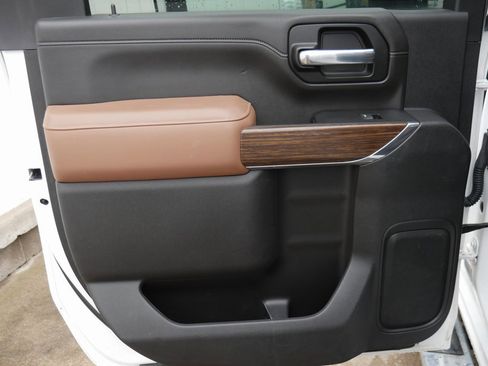 Used 2023 Chevrolet Silverado 2500 High Country w/ Technology Package image 31