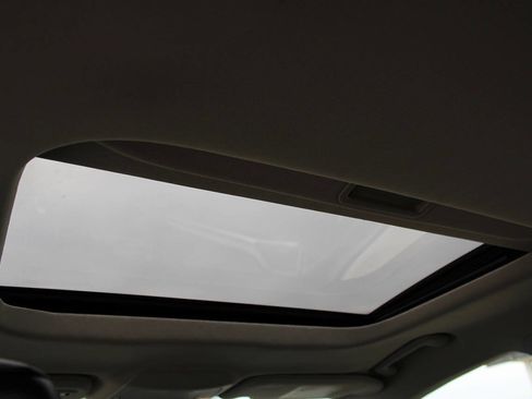 Used 2014 Ford Fusion Titanium image 11