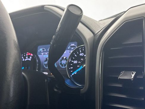 Used 2020 Ford F250 Lariat w/ Lariat Ultimate Package AWD/4WD image 16