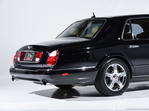 Used 2005 Bentley Arnage RL image 10