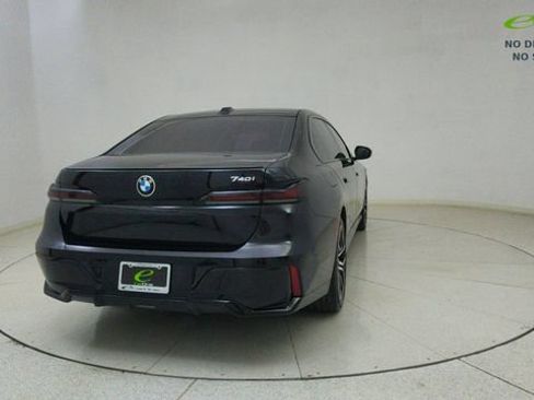 Used 2023 BMW 740i w/ Parking Assistance Package RWD image 69