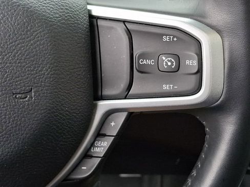 Used 2023 RAM 1500 Big Horn AWD/4WD image 23