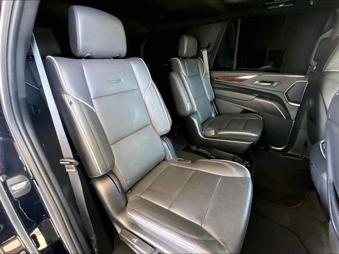 Used 2023 Cadillac Escalade Premium Luxury w/ Performance Package AWD/4WD image 20
