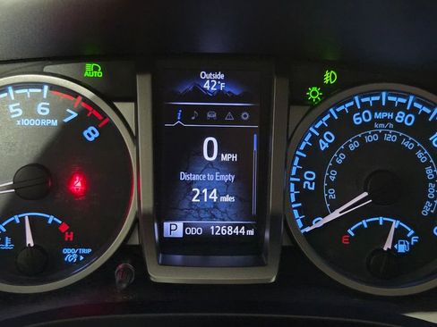 Used 2019 Toyota Tacoma SR5 image 22