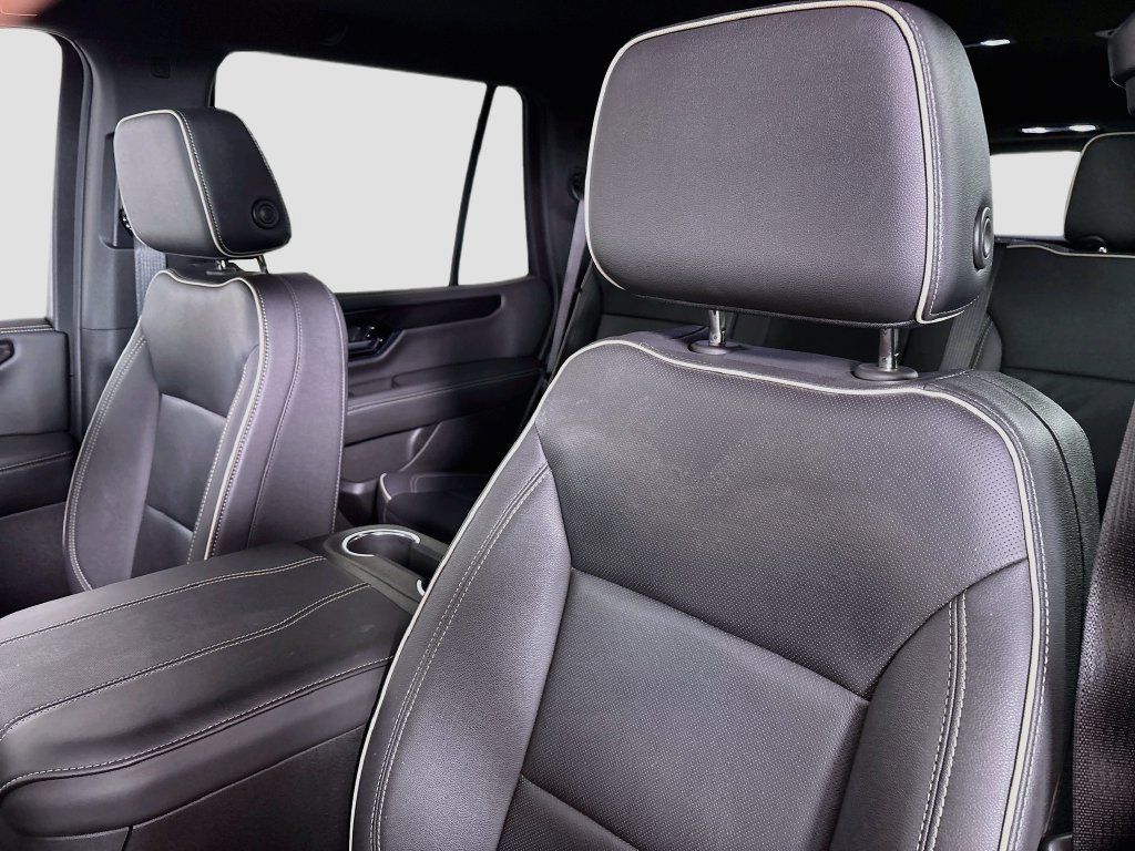 Used 2025 GMC Yukon Elevation AWD/4WD image 25