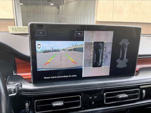 Used 2022 Lincoln Nautilus Reserve image 19