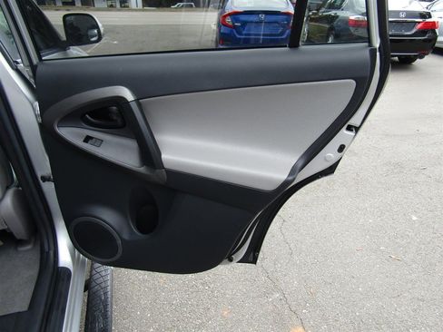 Used 2011 Toyota RAV4 Limited image 23