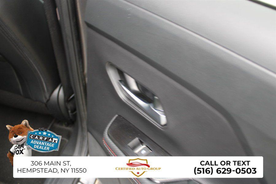 Used 2025 Nissan Kicks SR w/ Illumination Package FWD image 24