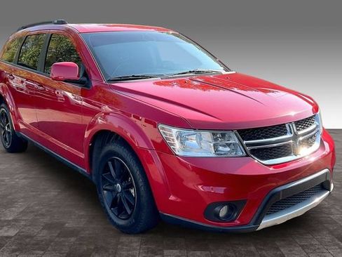Used 2018 Dodge Journey SXT w/ Connectivity Group AWD/4WD image 2