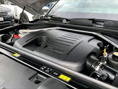 Used 2024 Land Rover Range Rover Sport Dynamic SE image 33