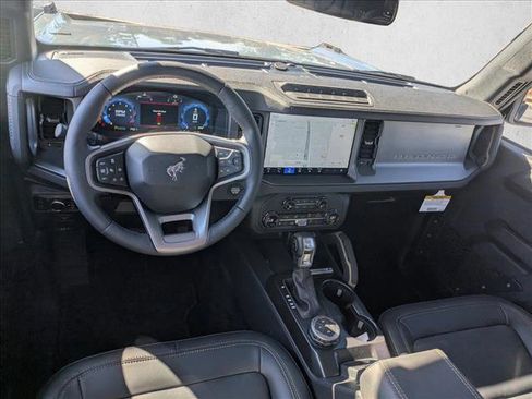 New 2025 Ford Bronco Badlands image 13