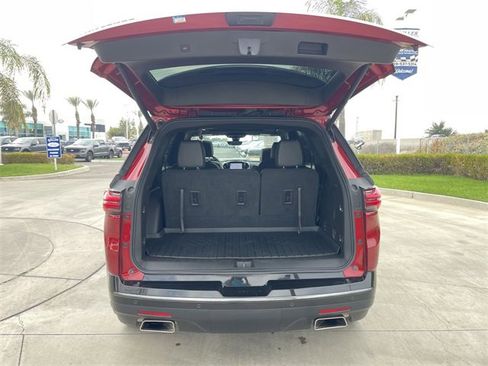 Used 2022 Chevrolet Traverse Premier w/ Redline Edition image 27