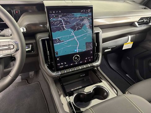 New 2026 GMC Yukon XL Elevation image 29