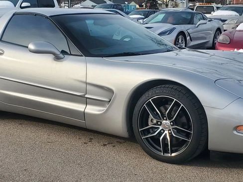 Used 2004 Chevrolet Corvette Coupe w/ Preferred Equipment Group image 3