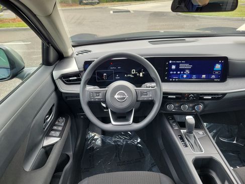 New 2026 Nissan Kicks S FWD image 10