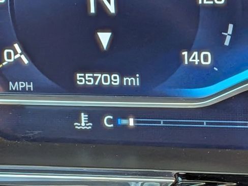 Used 2022 Chevrolet Silverado 1500 LT w/ Z71 Off-Road Package image 31