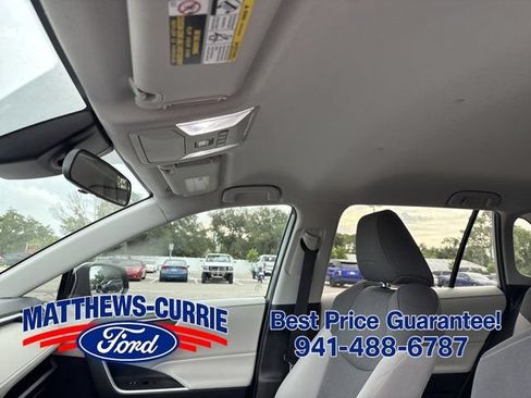 Used 2020 Toyota RAV4 XLE FWD image 11