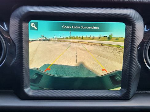 Used 2022 Jeep Gladiator Sport image 19