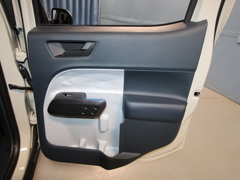 New 2025 Ford Maverick XLT w/ Equipment Group 301A image 21