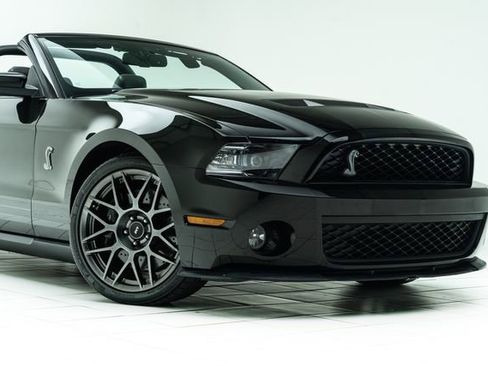 Used 2012 Ford Mustang Shelby GT500 w/ Electronics Pkg RWD image 4