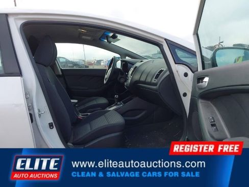 Used 2017 Kia Forte LX w/ LX Popular Package image 10