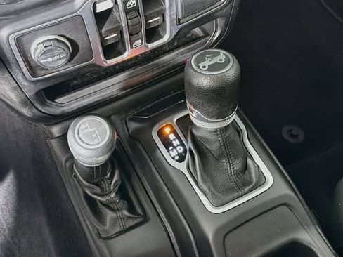 Used 2018 Jeep Wrangler Unlimited Sport S AWD/4WD image 18