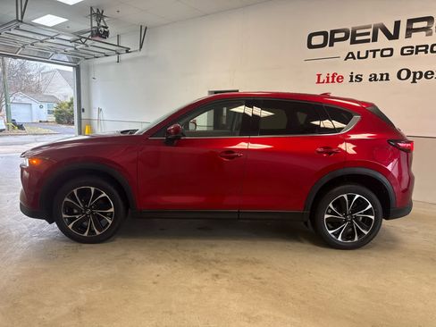 Certified 2023 MAZDA CX-5 AWD 2.5 S w/ Premium Plus Pkg image 2