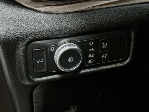 Used 2022 Ford Explorer Limited AWD/4WD image 13
