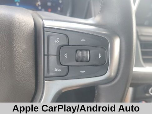 Used 2024 Chevrolet Suburban LT RWD image 12