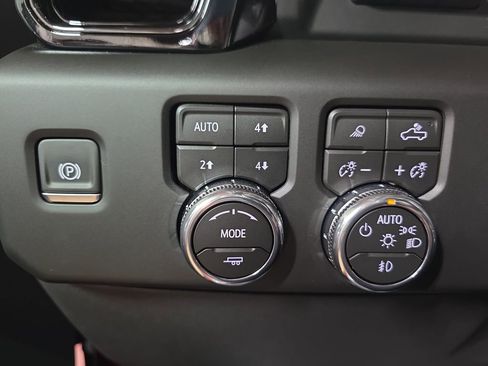 New 2026 GMC Sierra 1500 AT4 w/ AT4 Premium Package image 28