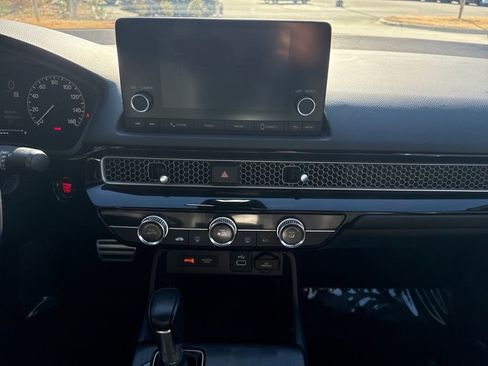 Used 2023 Honda Civic Sport image 17