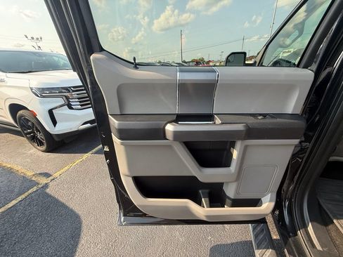 Used 2015 Ford F150 XLT w/ Equipment Group 302A Luxury RWD image 18