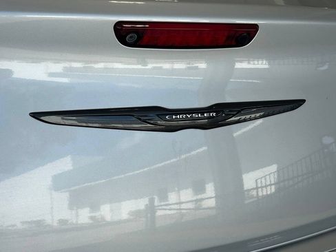 Used 2021 Chrysler 300 Touring w/ Sport Appearance Package RWD image 21