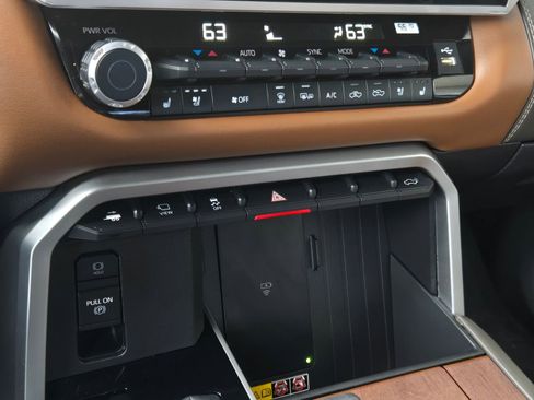 Used 2025 Toyota Tundra 1794 Edition image 23